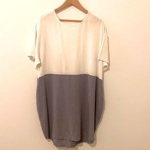 Breezy summer dress | gray and white | with pockets!